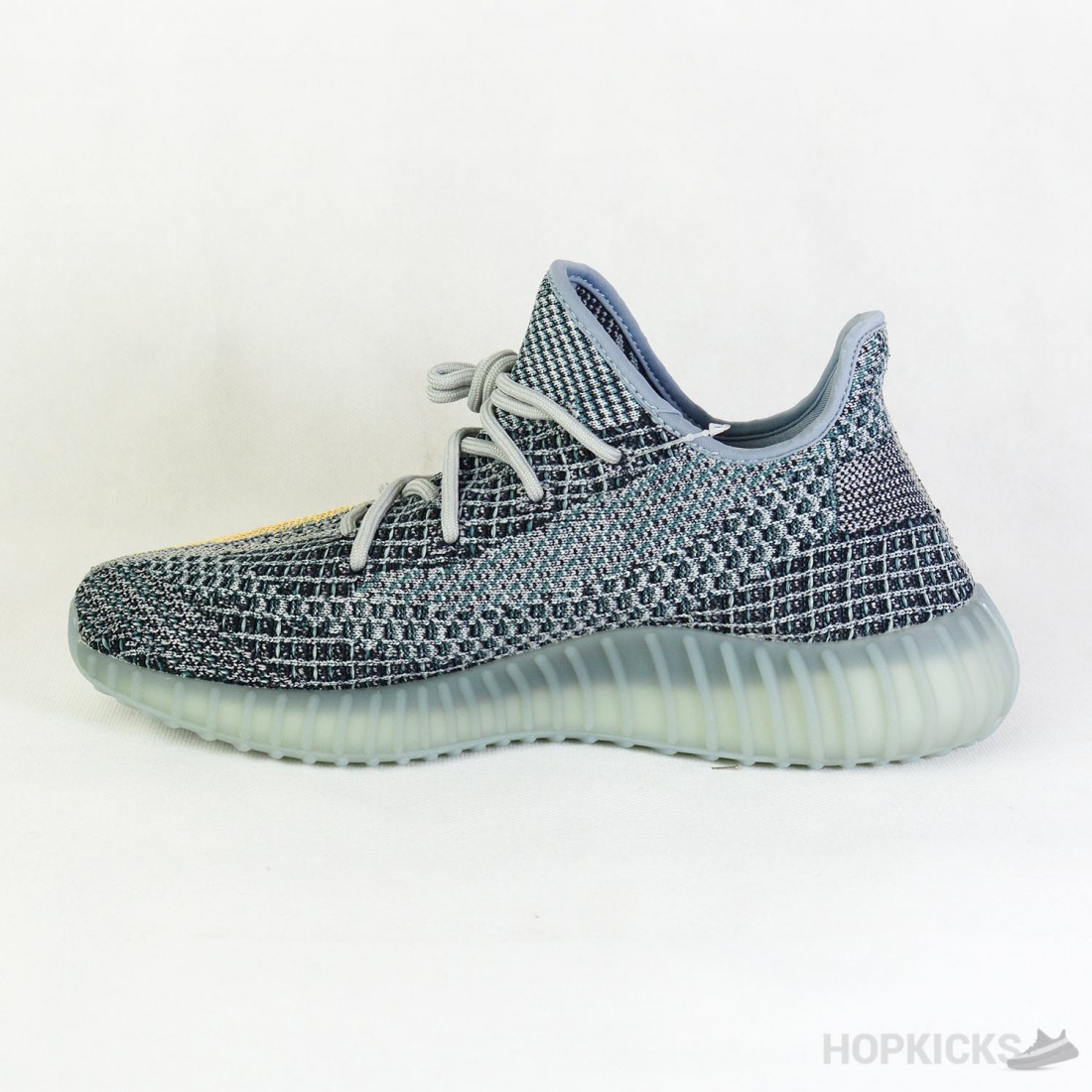 Buy Online Yeezy Boost 350 V2 Ash Navy In Pakistan | Yeezy Boost 350 V2 Ash Navy Prices in Pakistan
